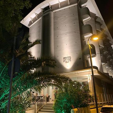 Hotel Audi Frontemare ริมินี ภายนอก รูปภาพ