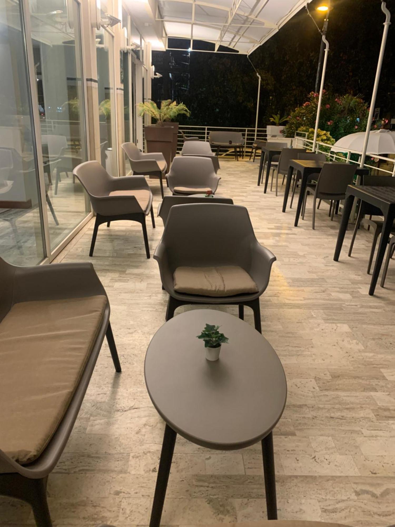 Hotel Audi Frontemare ริมินี ภายนอก รูปภาพ