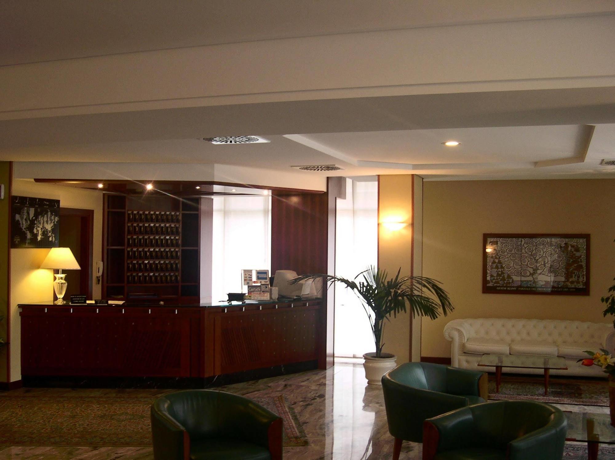 Hotel Audi Frontemare ริมินี ภายนอก รูปภาพ